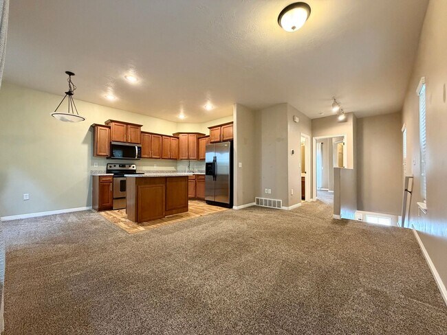 Building Photo - 14791 S Chandlerpoint Way