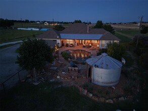 Building Photo - 1177 Lone Star Rd