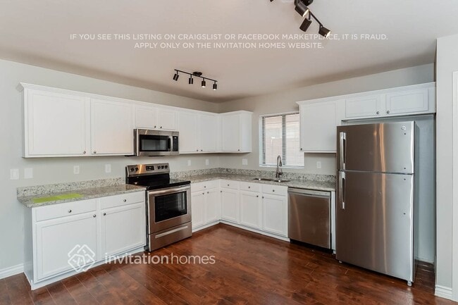 Building Photo - 136 S 111th St