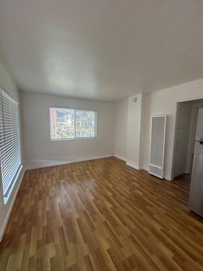 Foto del edificio - 1130 Palm Ave