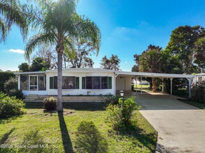 Building Photo - 909 Sequoia St