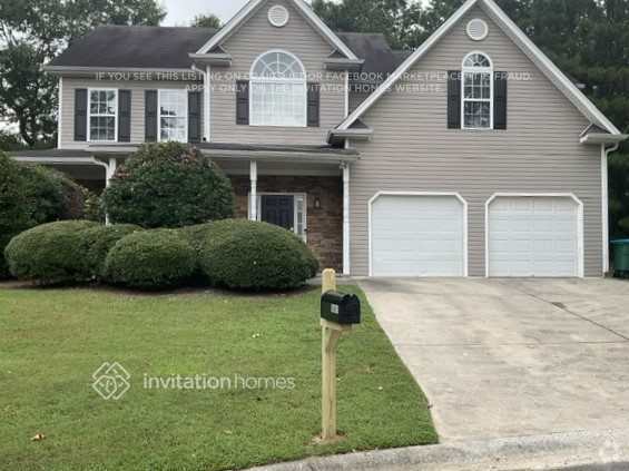 Building Photo - 5881 Newnan Ct