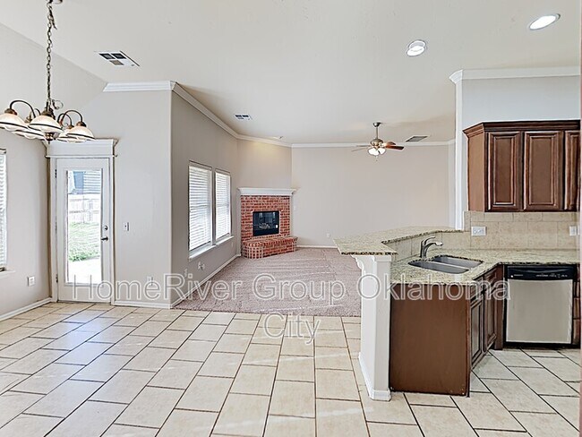 Foto del edificio - 2708 Busheywood Dr