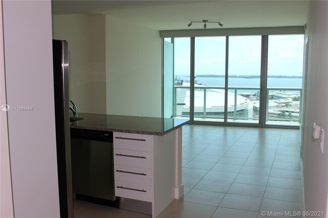 Building Photo - 888 Biscayne Blvd