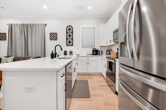 Fully stocked kitchen - 203 W Anderson St