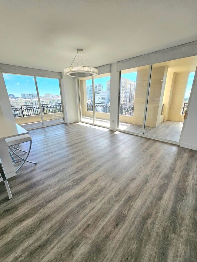 Foto del edificio - 550 Okeechobee Blvd