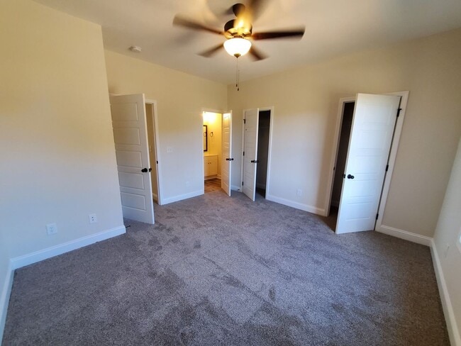 Foto del edificio - 449 Oak St