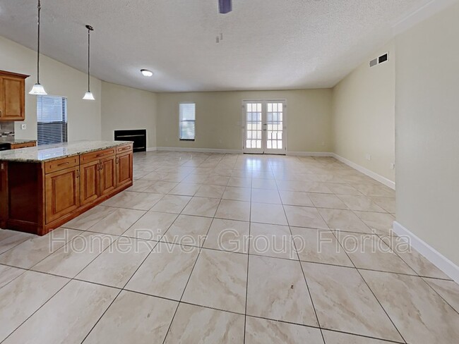 Building Photo - 1320 Noell Blvd