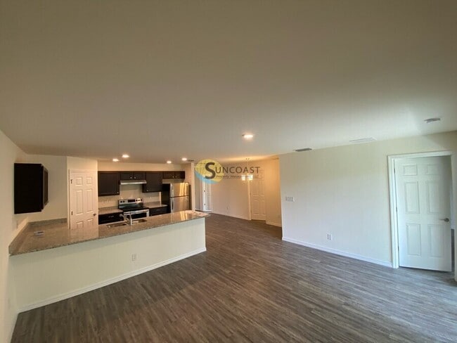 Building Photo - 1035 Nomad Rd
