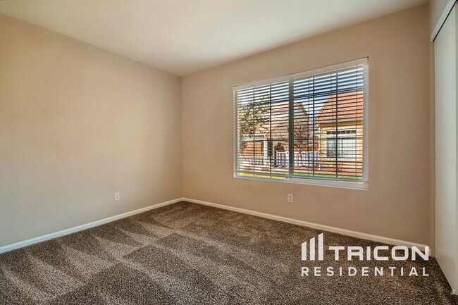 Foto del edificio - 21487 E 47th Ave