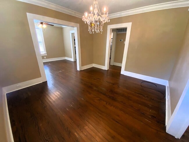 Foto del edificio - Adorable 2 bedroom house for rent in Downtown LC