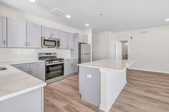 Interior Photo - Kinsley