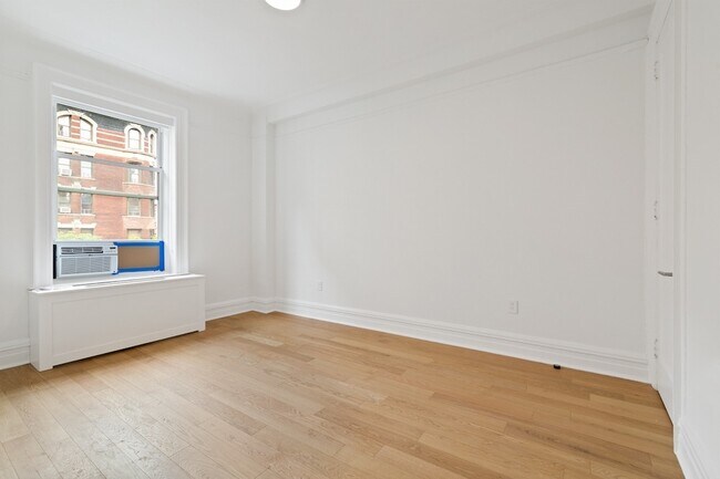 Foto del edificio - 838 West End Ave