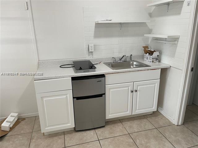 Foto del edificio - 1717 NE 12th St