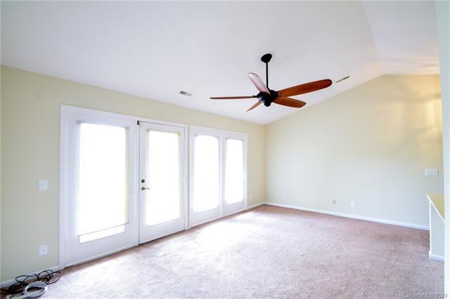 Foto del edificio - 6164 Meadow Rose Lane