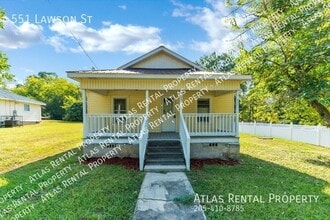 Building Photo - 551 Lawson St