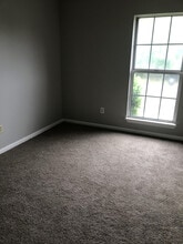 Building Photo - 5004 Winding Spring Pl