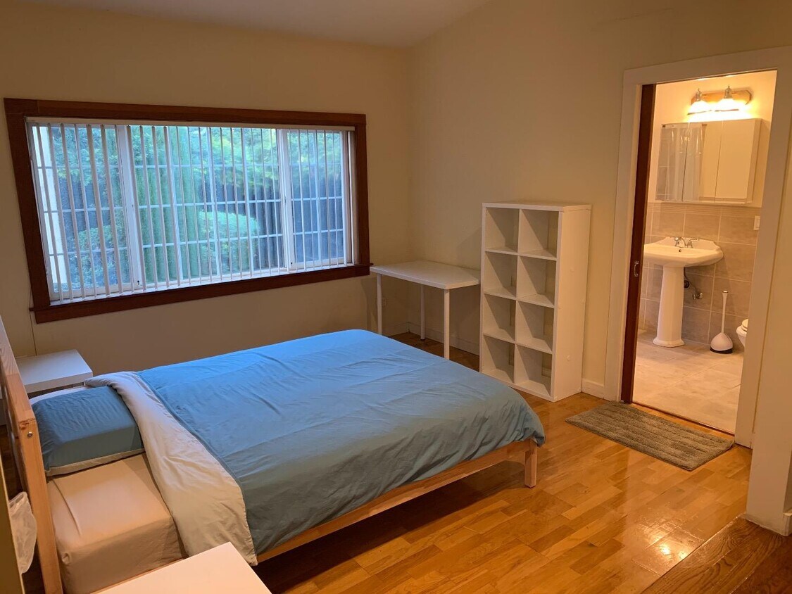 Foto principal - 227 Ramona St