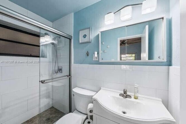 Foto del edificio - 3309 SW 16th St