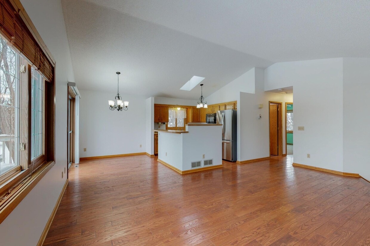 6098 Lower 161st St W, Rosemount, MN 55068 House Rental in Rosemount