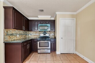 Building Photo - 5810 Post Oak Manor Dr