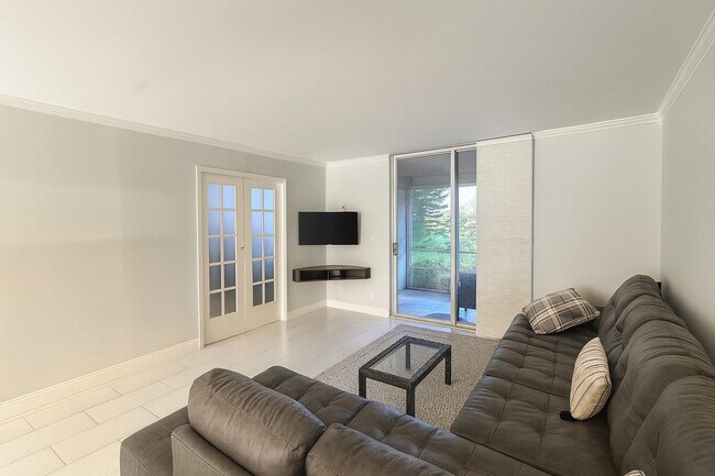 Building Photo - 6161 NW 2nd Ave