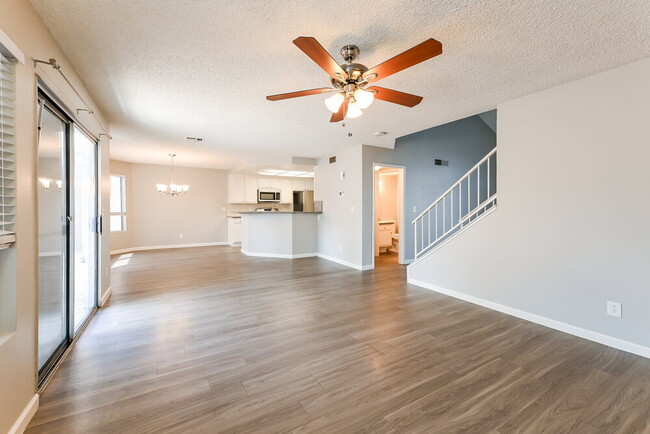 Building Photo - 2811 Cacto Ct