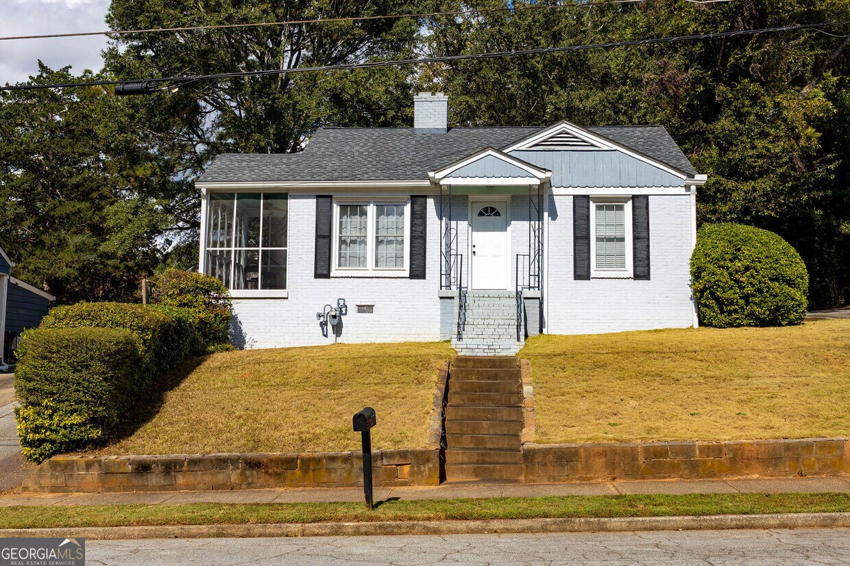 Foto principal - 1275 E Forrest Ave