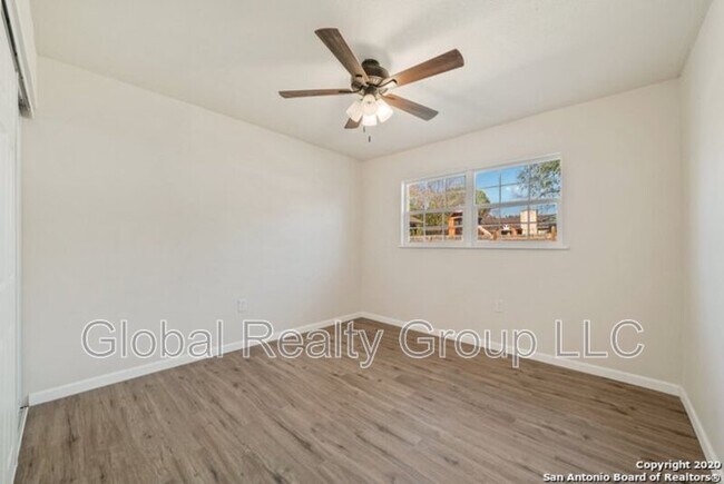 Foto del edificio - 4307 Las Cruces St