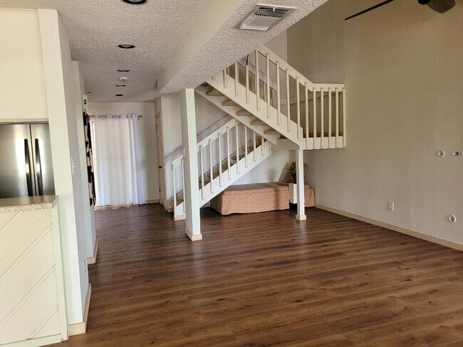 Foto del edificio - 501 Highlands Blvd