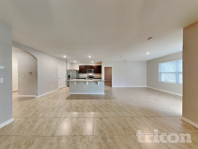 Foto del edificio - 5765 Arlington River Dr.