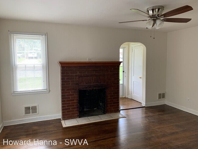 Building Photo - 3 br, 1 bath House - 918 Westside Blvd. NW