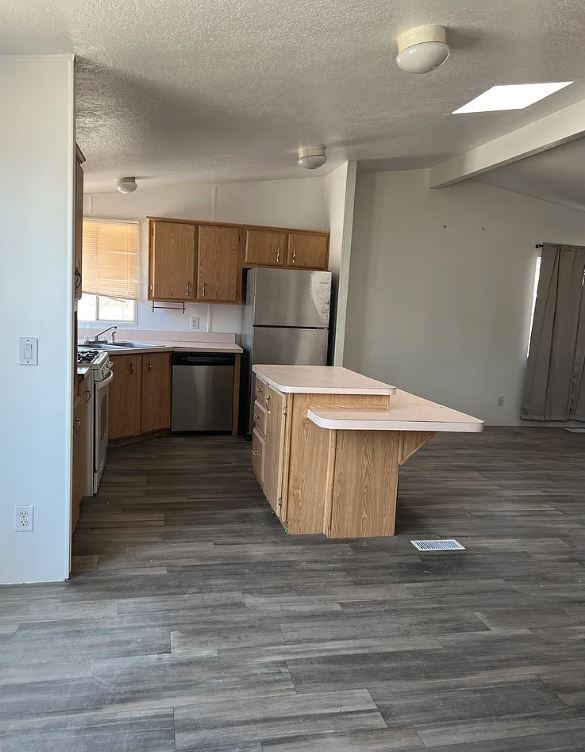Building Photo - 7429 North Camino De Oeste