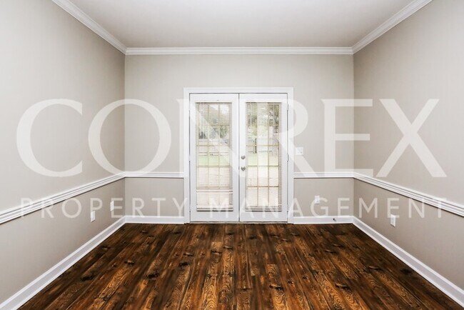 Building Photo - Huge Three Bedroom Now Available