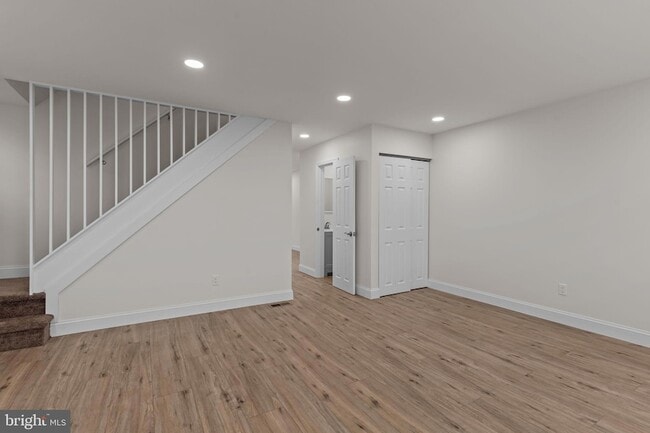 Building Photo - 12400 Medford Rd
