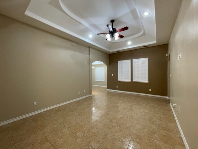 Foto del edificio - 3303 W Solera Rd