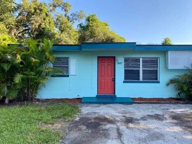 Building Photo - 3627 Old Tampa Hwy