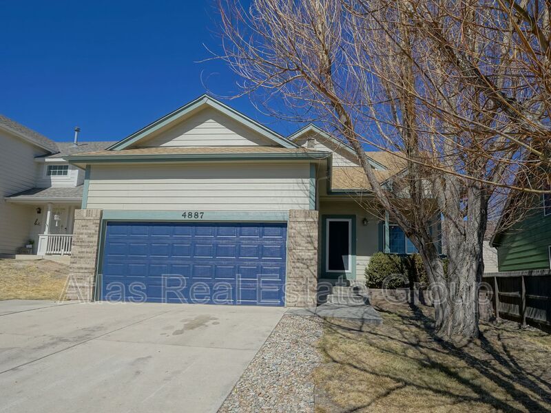Foto principal - 4887 Saddle Ridge Dr
