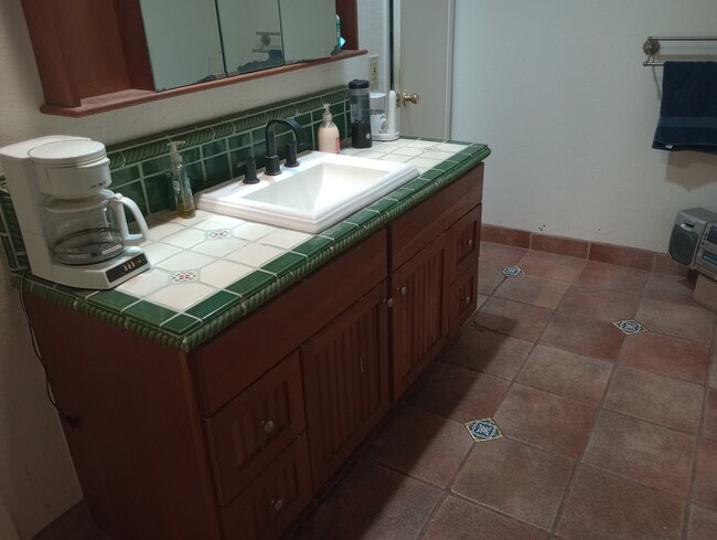 Foto del edificio - 202 Armstrong Dr