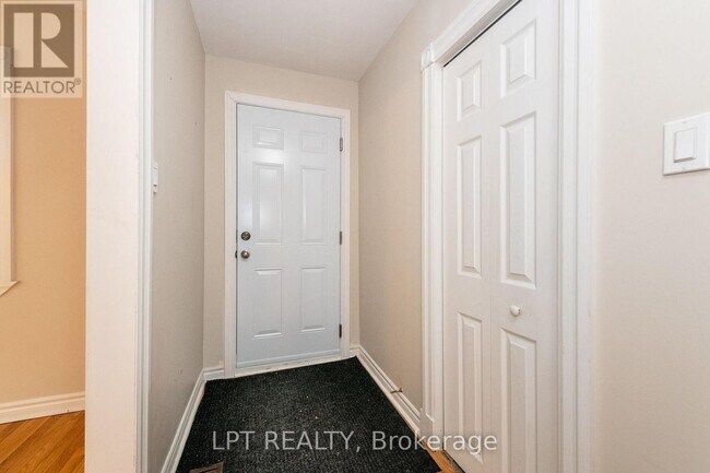Photo du bâtiment - 1474 Goth Ave