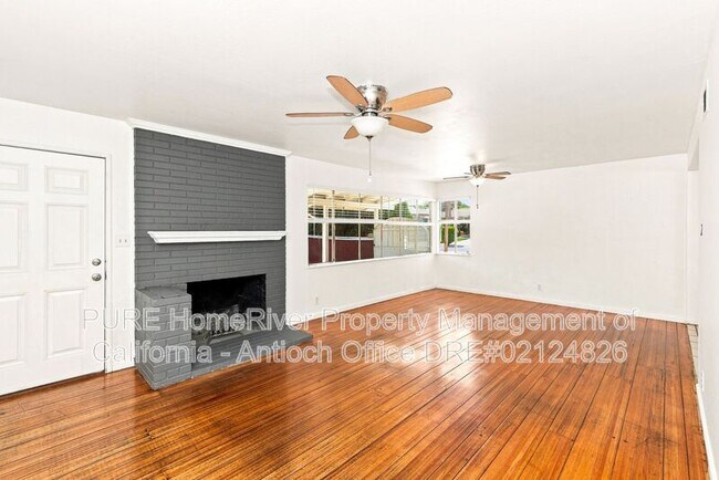 Foto del edificio - 2809 Bonita Ave