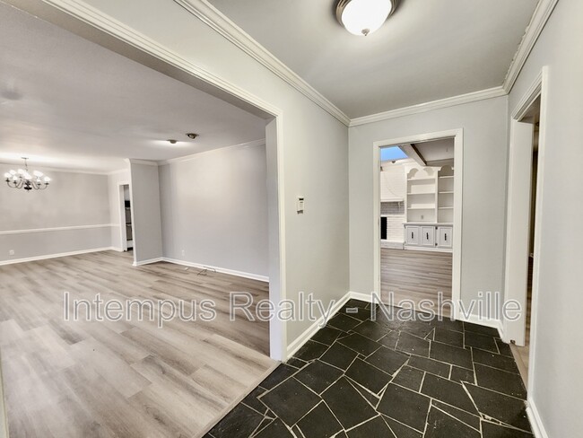 Building Photo - 8124 Devens Dr