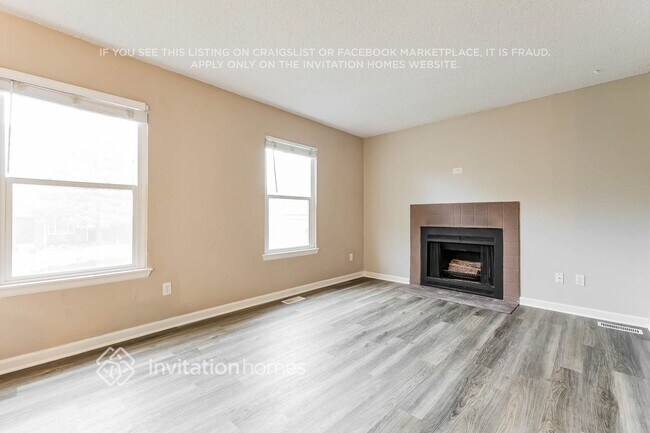 Foto del edificio - 17600 Ponderosa Ave