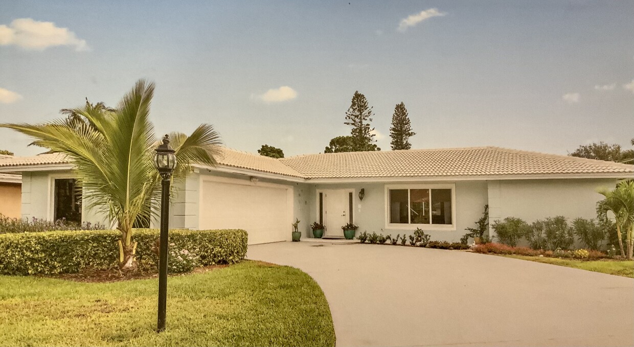 Foto principal - 1951 Juno Isles Blvd