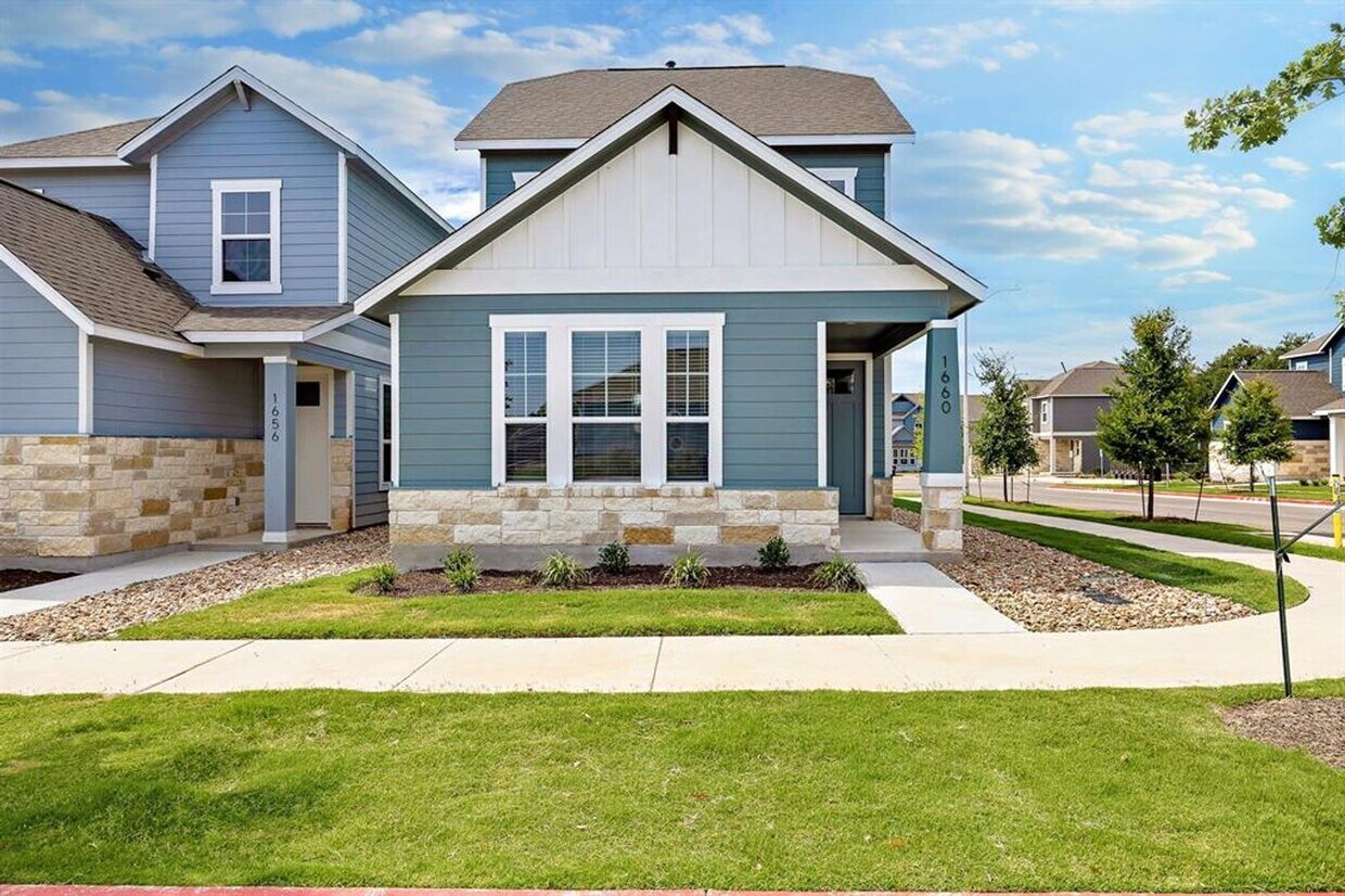 Primary Photo - Gorgeous 4/BR and 3.5/BA Home on a Corner ...