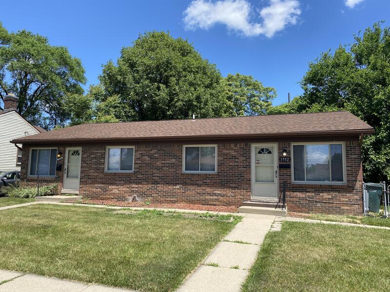 Primary Photo - 1552-1556 Garfield Ave