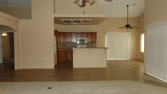 Building Photo - 1428 Palm Terrace
