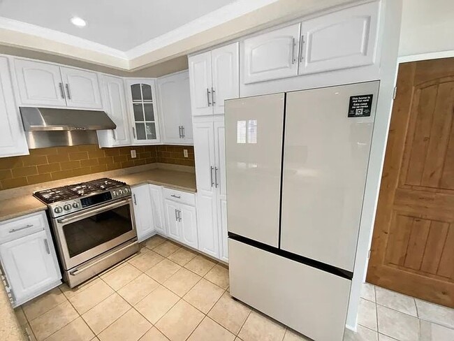 Foto del edificio - 5982 Birdie Dr