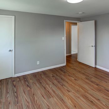 Building Photo - U-Crest Apartments