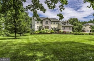 Building Photo - 29 S Elmwood Rd